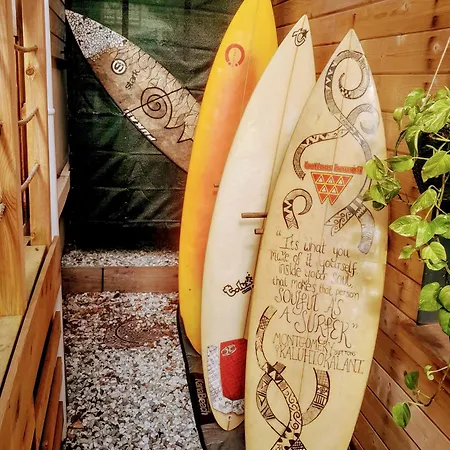 Petit Surf Spot 旅馆 *